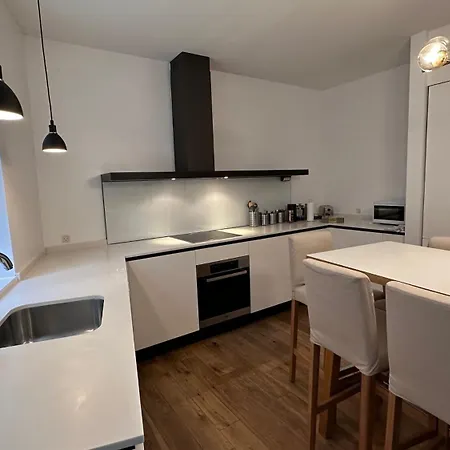 - Rap 8 Apartment *